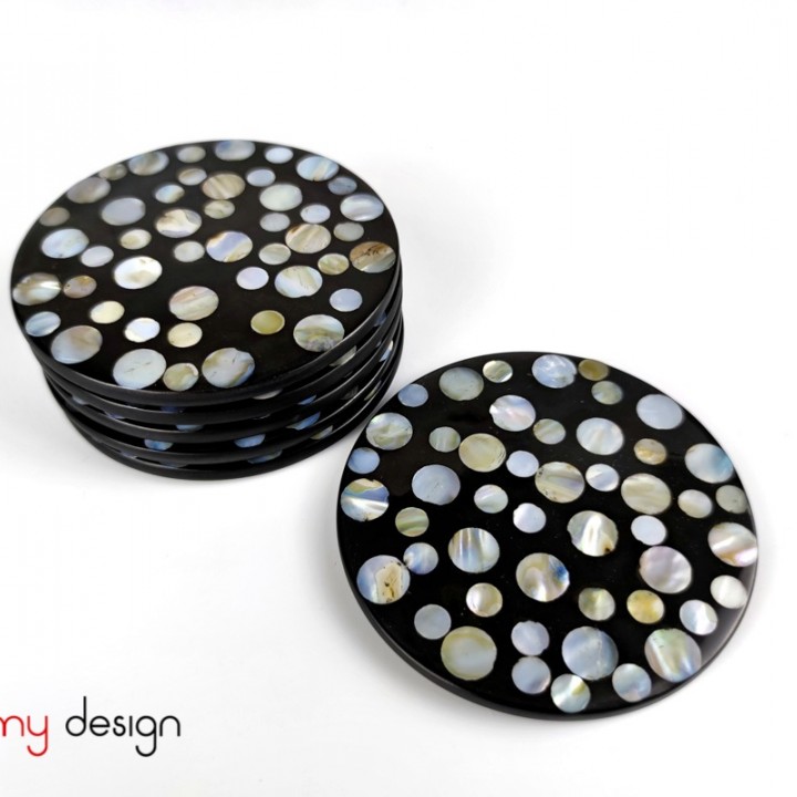 Set of 6 round lacquer coasters attached with pearl 